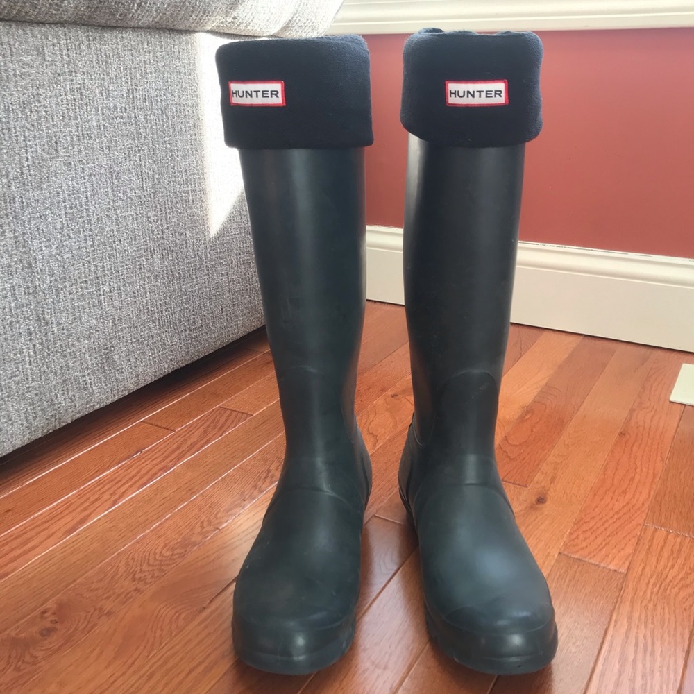 AUTHENTIC HUNTER BOOTS W/ FLEECE SOCKS